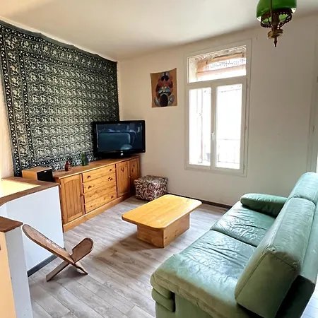 Maison De Village Pleine De Charme, 7 Couchages بيت للعطل