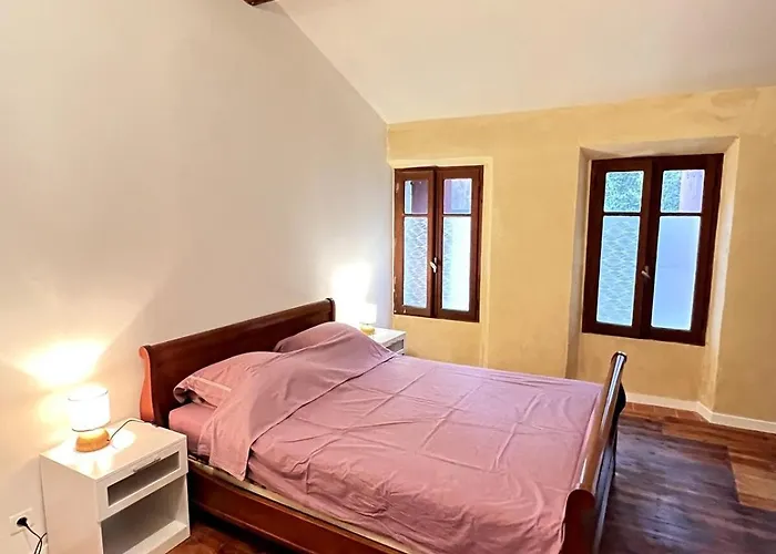 Maison De Village Pleine De Charme, 7 Couchages Vingrau