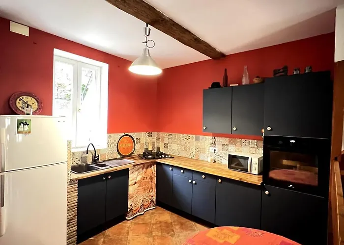 Casa vacanze Maison De Village Pleine De Charme, 7 Couchages